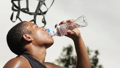 آیا نوشیدن بیش از حد آب خطرناک است؟ 7 آیا نوشیدن بیش از حد آب خطرناک است؟