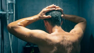 زیاد حمام کردن باعث ریزش مو میشود؟ 7 زیاد حمام کردن باعث ریزش مو میشود؟