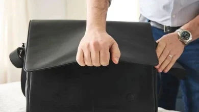 چگونه کیف چرم مناسب برای کتاب و لپ تاپ انتخاب کنیم؟