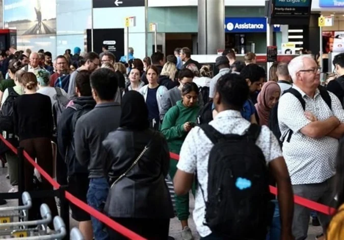 تداخل گسترده در فرودگاههای لندن، برلین و بروکسل ادامه دارد 1 تداخل گسترده در فرودگاههای لندن، برلین و بروکسل ادامه دارد