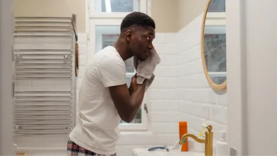 ۱۵ اشتباه رایج که مردان در اصلاح صورت مرتکب می‌شوند