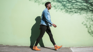 پیاده‌روی برعکس؛ تمرینی ساده با فواید شگفت‌انگیز برای زانو و تعادل