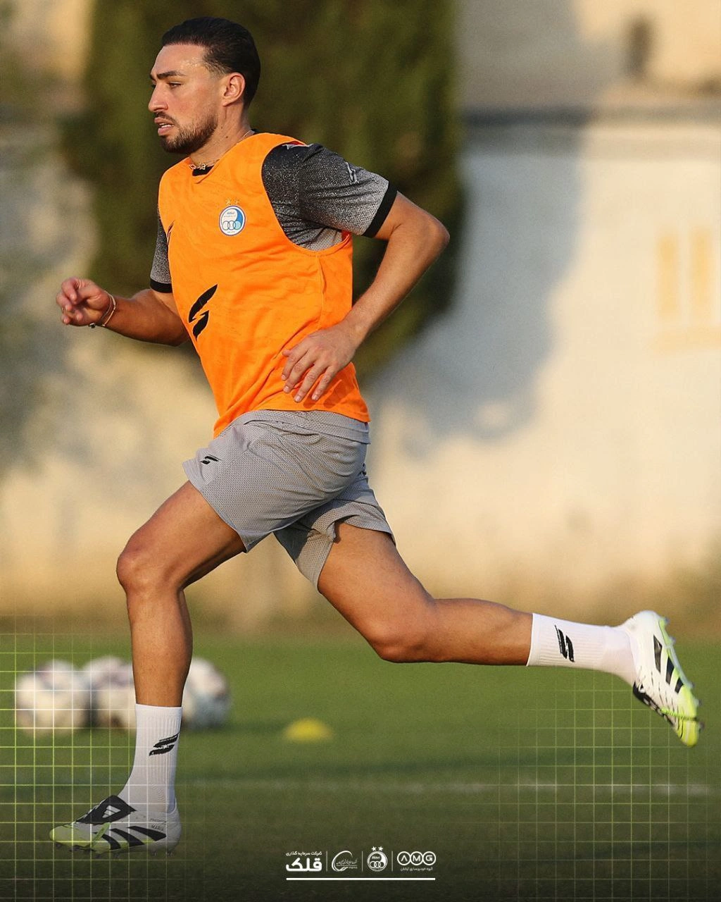 اولین تمرینات مونیر الحدادی با پیراهن استقلال+ عکس 2 اولین تمرینات مونیر الحدادی با پیراهن استقلال + عکس