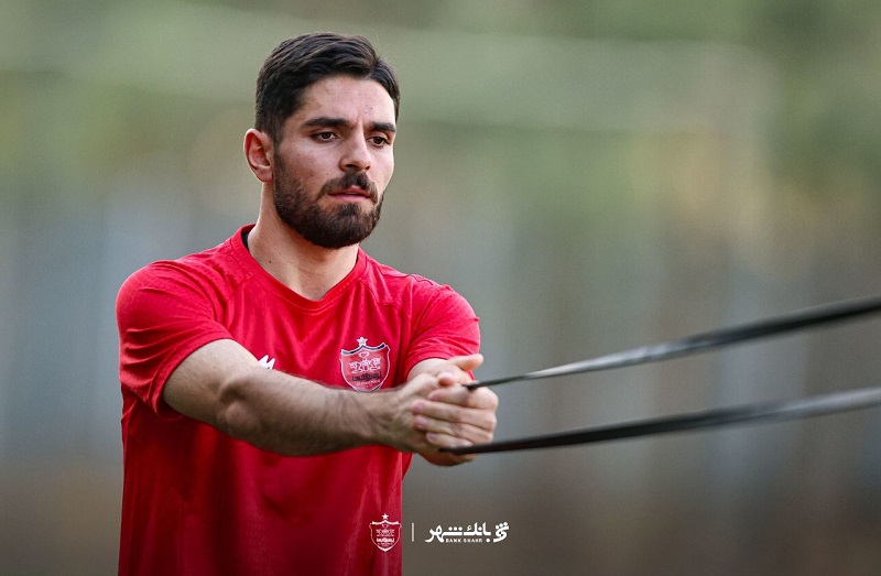 شوک به پرسپولیس؛ محمد عمری تا نیم فصل مصدوم است! 2 محمد عمری تا نیم فصل مصدوم است