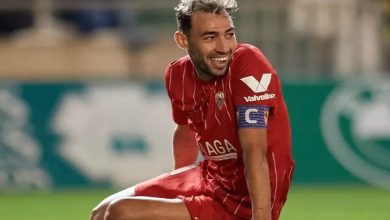 آخرین بمب استقلال: مونیر الحدادی، ستاره سابق بارسلونا رسما آبیپوش شد! +عکس 5 مونیر الحدادی، ستاره سابق بارسلونا رسما آبیپوش شد