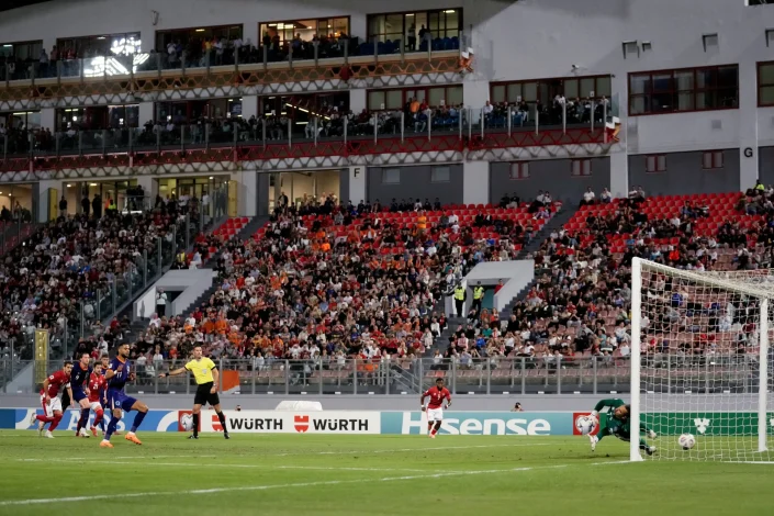 خلاصه بازی مالت ۰-۴ هلند؛ لالههای نارنجی به جام جهانی نزدیکتر شدند 1  خلاصه بازی مالت ۰-۴ هلند؛ لالههای نارنجی به جام جهانی نزدیکتر شدند