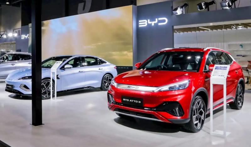 BYD تا سال ۲۰۲۷ خودروهای برقی با شارژ ۱۲ دقیقهای عرضه میکند 1 BYD تا سال ۲۰۲۷ خودروهای برقی با شارژ ۱۲ دقیقهای عرضه میکند