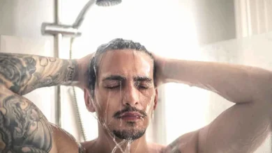 فواید فوقالعاده دوش آب سرد؛ تغییری کوچک که زندگی شما را عوض میکند 4 فواید فوقالعاده دوش آب سرد؛ تغییری کوچک که زندگی شما را عوض میکند