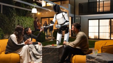 بنیان‌گذار iRobot: از روبات‌های انسان‌نمای امروزی حداقل ۳ متر فاصله بگیرید!