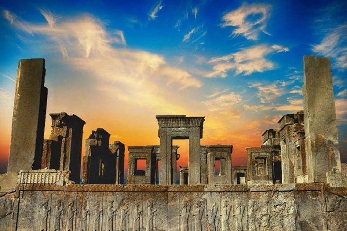 اولین عکس رنگی از تخت جمشید