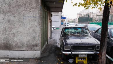 خودروهای رهاشده در خیابان توسط پلیس جمع آوری می‌شوند