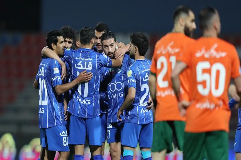 خلاصه بازی مس رفسنجان 0-1 استقلال؛ برد ارزشمند سهراب در اولین بازی +ویدیو 17 خلاصه بازی مس رفسنجان 0-1 استقلال