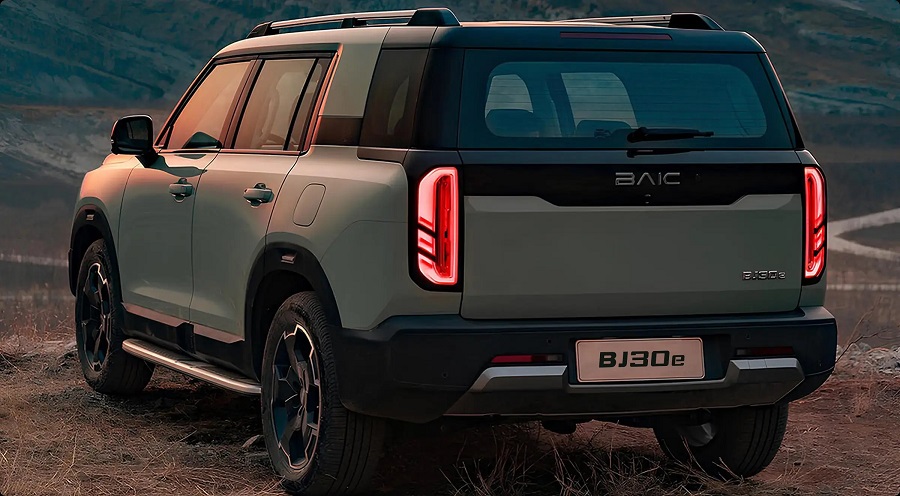 مقایسه تانک 300 و بایک BJ30e