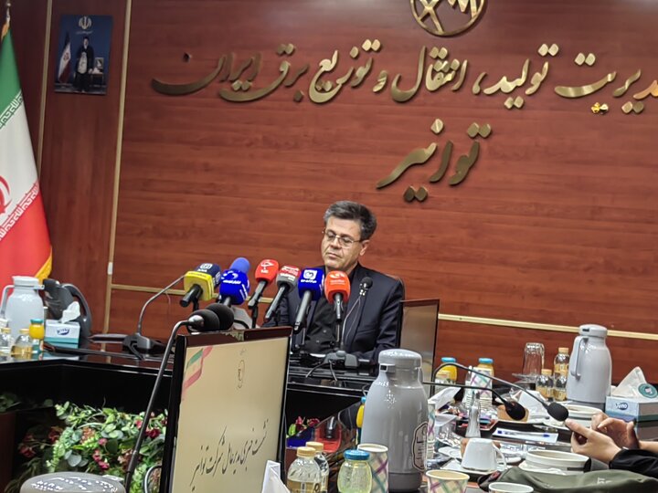 مدیرعامل توانیر: امکان ندارد تابستان را بدون قطعی برق بگذرانیم! 2 امکان ندارد تابستان را بدون قطعی برق بگذرانیم